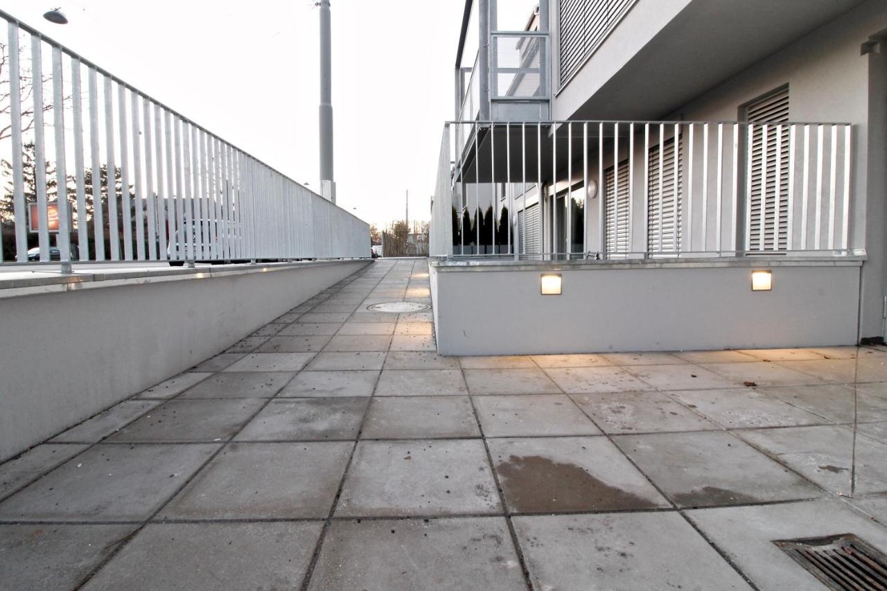 Yellow Flower Apartment With Pool - 5 Min To Lake Vienna Exterior photo